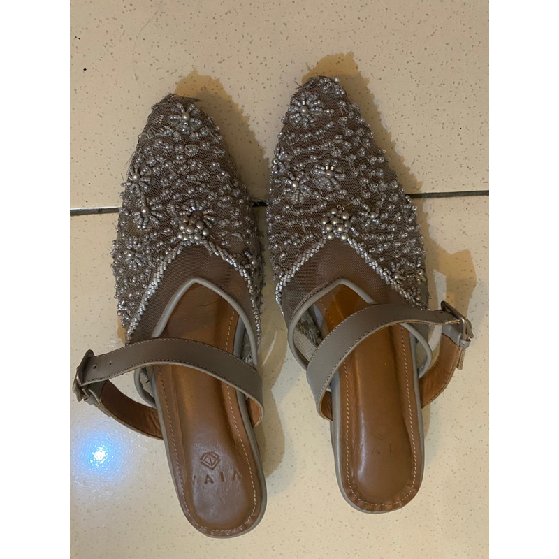 Preloved Vaia