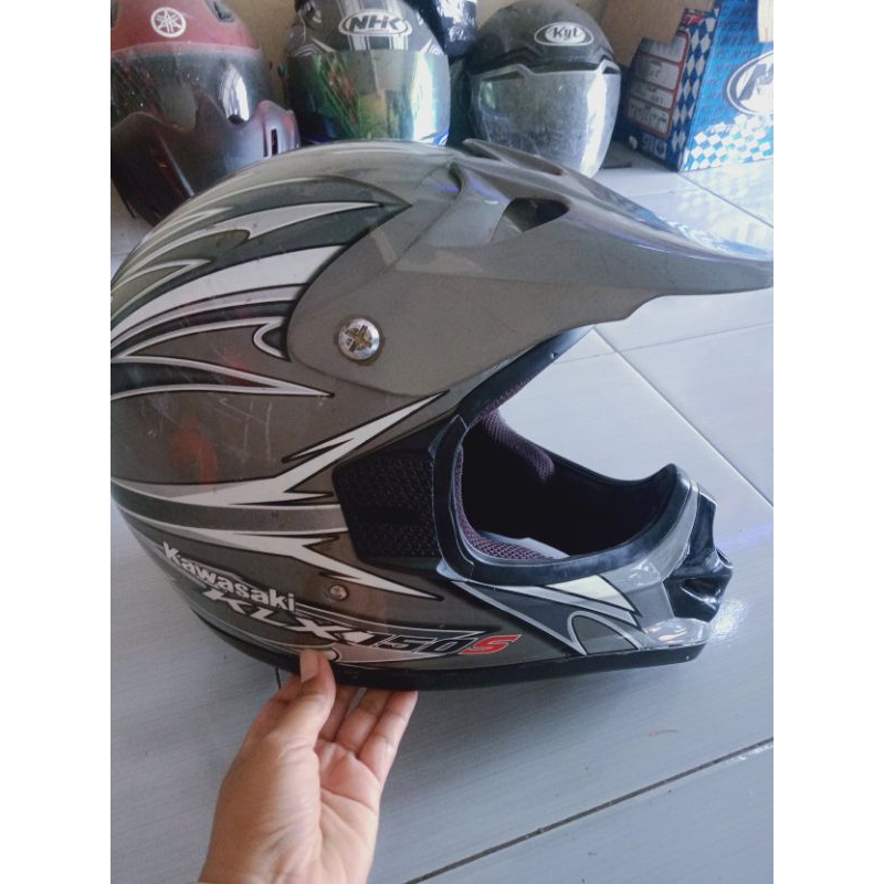 HELM CROSS KAWASAKI KLX BEKAS SECONDHAND