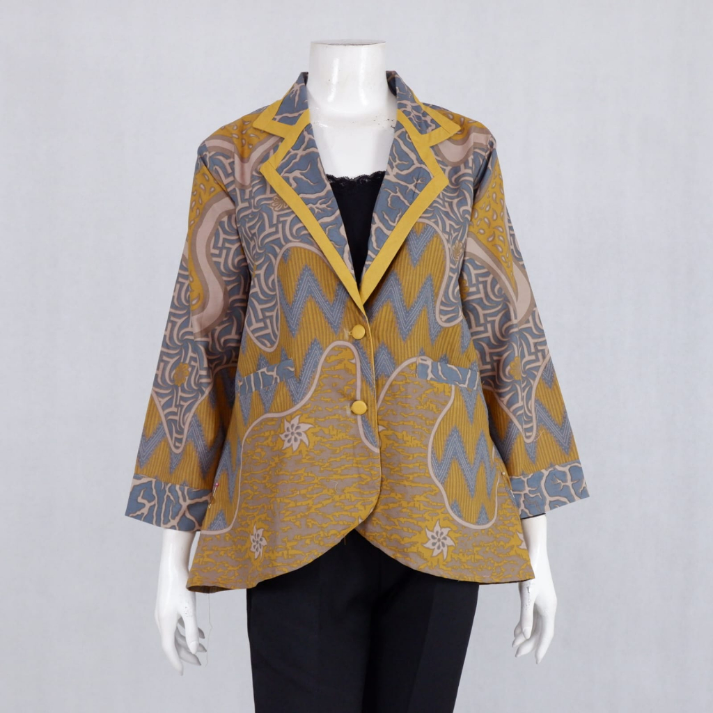 Blezer Batik Modern Hemas Sagita | Outfit Ngantor Resmi