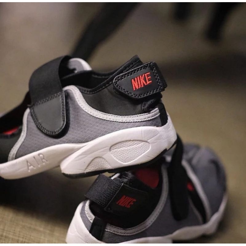 Nike Air Rift BR Dark Grey / Black