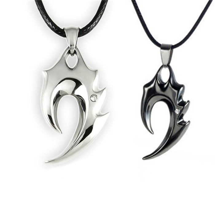 Kalung Pria Tali Hitam Korea Liontin Pedang Cakar Men Necklace K109