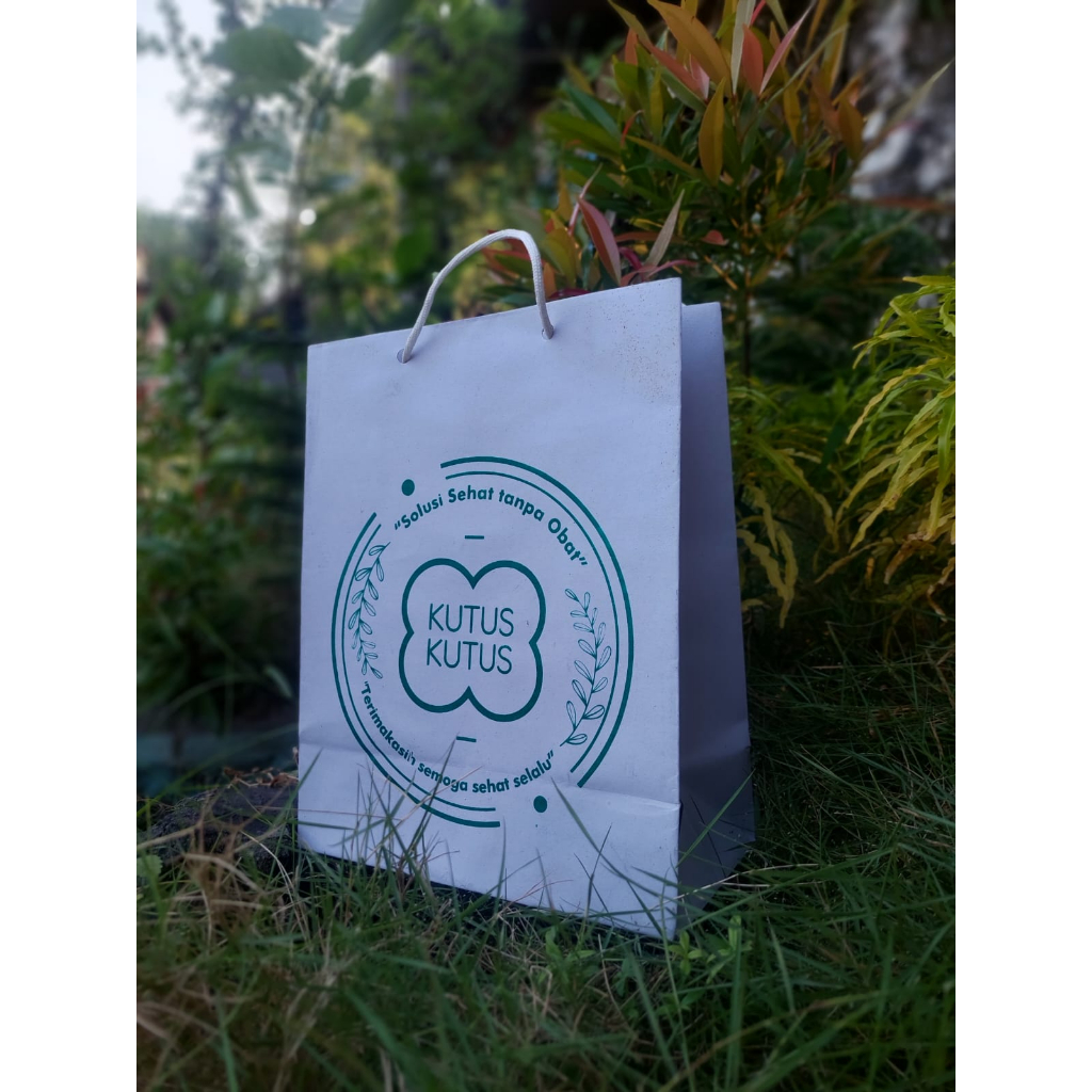 

Paperbag Putih SUDAH SABLON, Tas Kertas Kraft Samson white 20 x 10 x 25 shopping souvenir goodie bingkisan