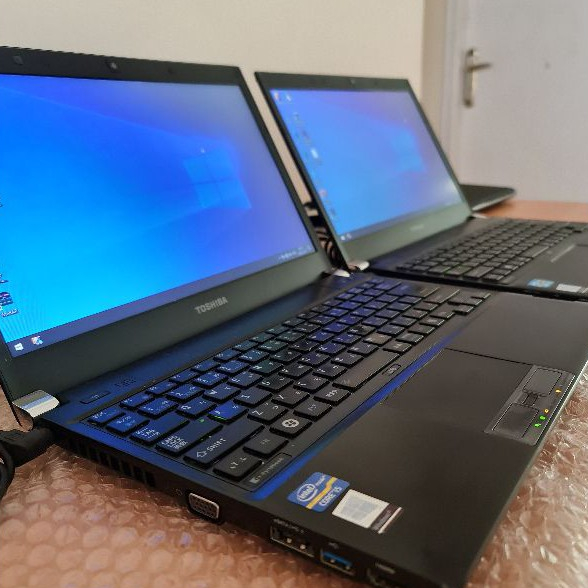 Laptop-Murah-Toshiba Dynabook-R732-Corei5Gen3-Ram 4GB-HDD 320GB/SSD 128GB/SSD 256GB-Kamera-DVD-Design-Gaming-Slim-Win10-Siap Pakai