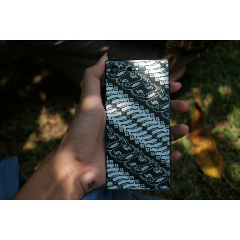 xz1 wifi only