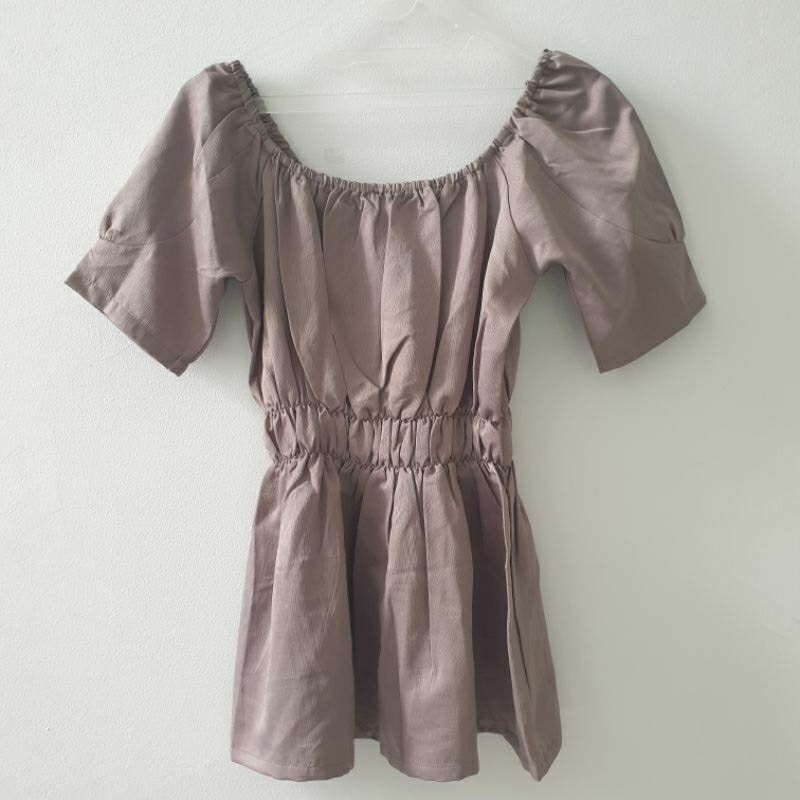 claryn the label midel aubrey versi top only