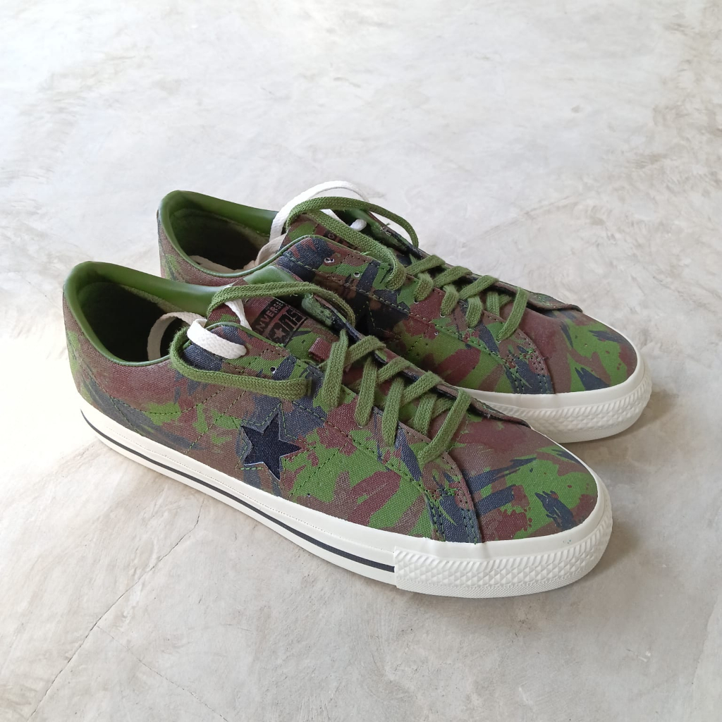CONVERSE ONE STAR PRO OX BRUSHSTROKE CAMO CYPRESS GREEN (sepatu pria converse original 100)