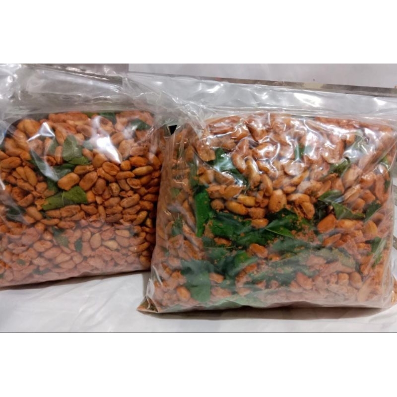 

kacang bawang dan kacang thailand 1 bal isi 2.5kg