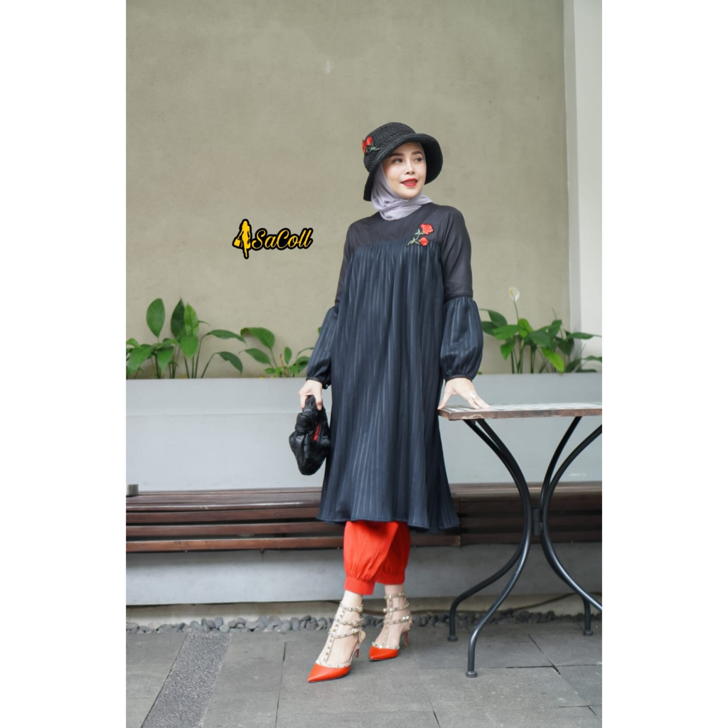 Sacoll Pinsi Tunik Hitam Kekinian Dengan Bahan Shekila Pleats yang Premium