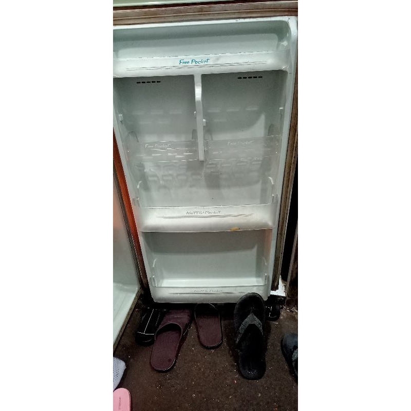 rak pintu kulkas Sanyo new ruby