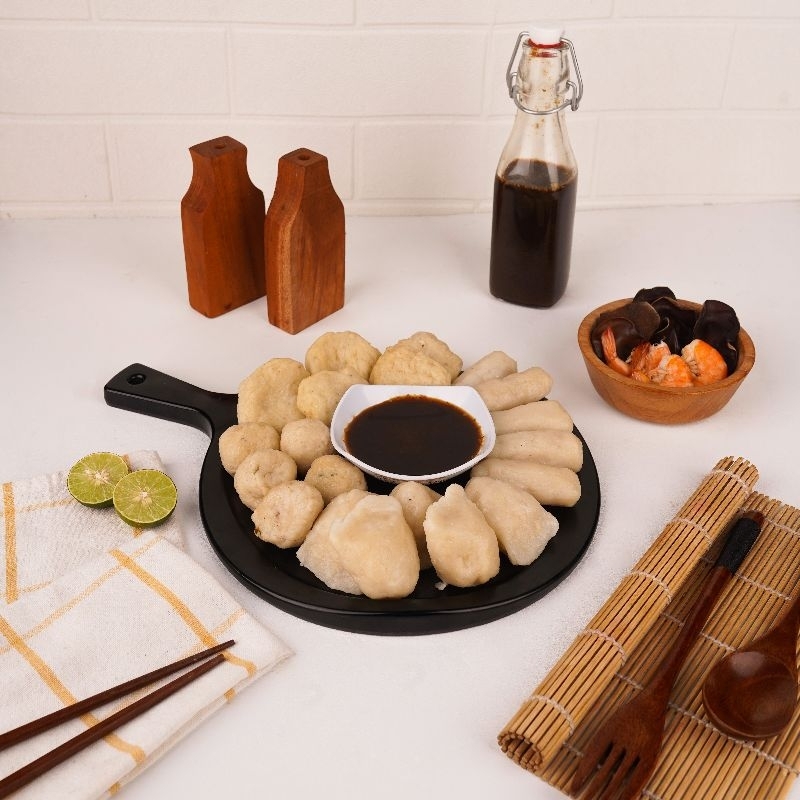 

Pempek Palembang Asli Empek Empek Isi 20 Pcs Campur Free Cuka Original