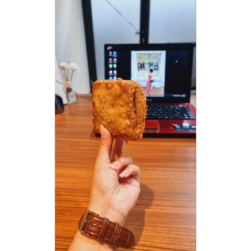 

Tahu Jelovers Jumbo isi 10 pcs / Tahu Jumbo / Tahu Goreng Jumbo / Tahu Isi Original / Tahu Pedas / Tahu Sumedang Jumbo
