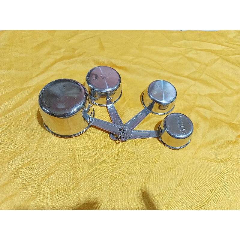 Sendok Takar Set Stainless 1 Cup , 1/2 Cup ,1/3 Cup, 1/4 Cup ( 60ml ,80ml,120ml ,235ml )