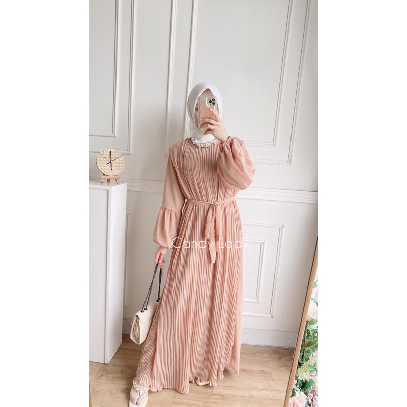 Audria Pleats Maxi