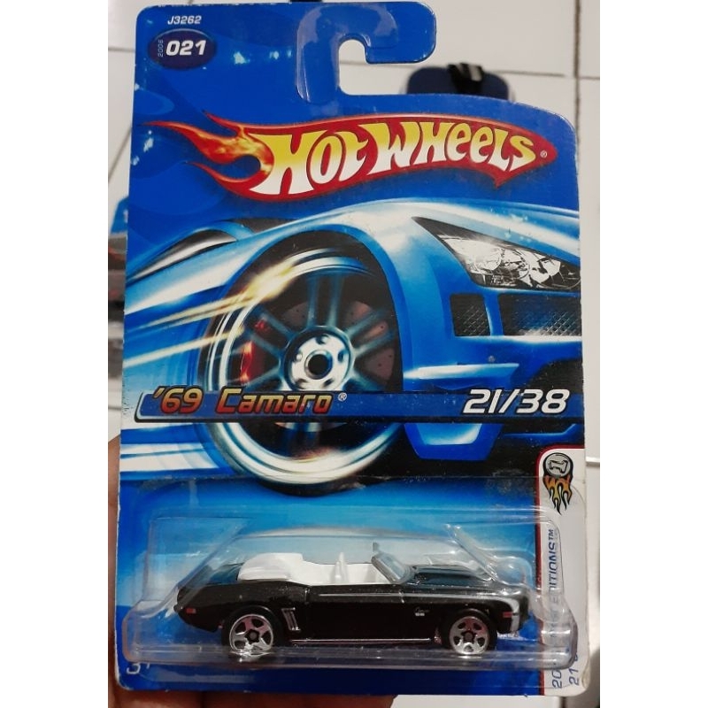 hotwheels camaro 21/38 2006 first editions