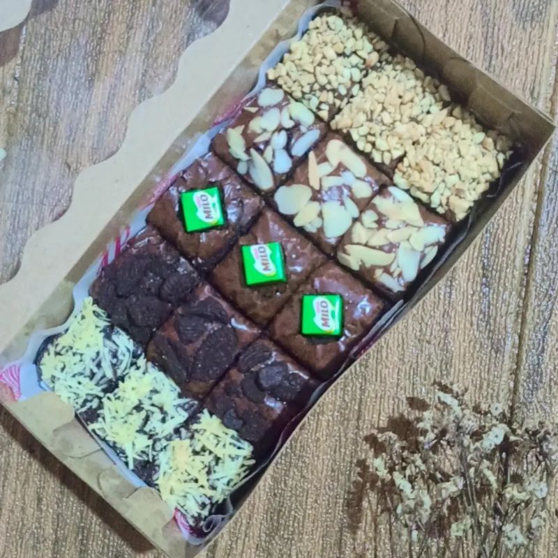 

BROWNIES FUDGY SKAT ukuran 10x20