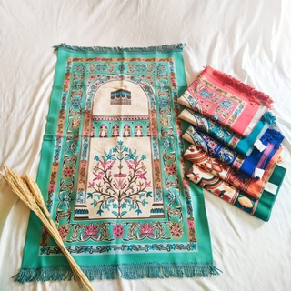 SOUVENIR SAJADAH SUEDE MUKA/SAJADAH KECIL/SOUVENIR TAHLILAN/TASYAKURAN/KADO ULTAH/40/100 HARIAN