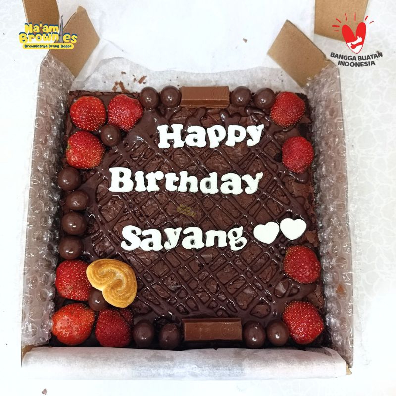 (KHUSUS INSTAN) KUE BROWNIES GLAMOURY PANGGANG TOPPING STRAWBERRY