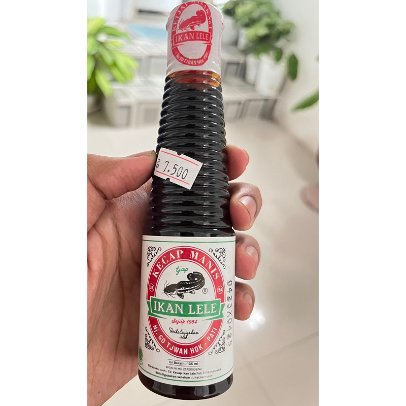 

Kecap Manis Cap Ikan Lele Botol 135 ml - Nj. Go Tjwan Hok