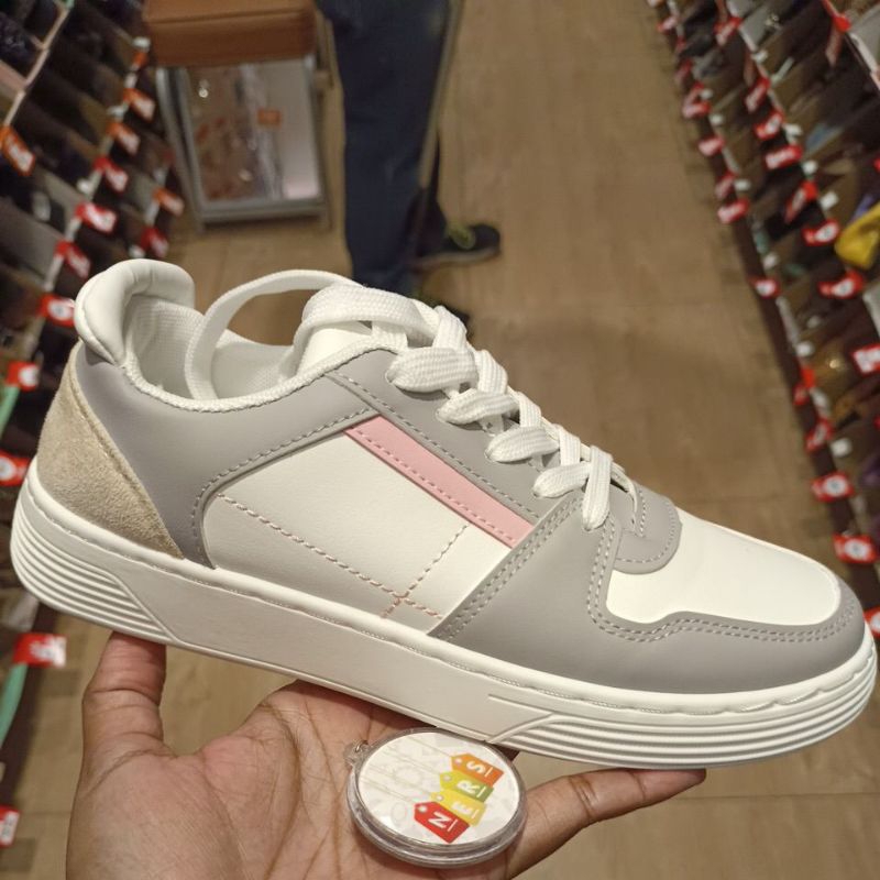 LULA SNEAKERS GREY 333002 SEPATU WANITA BY PAYLESS BRAND CULTURE CLUB