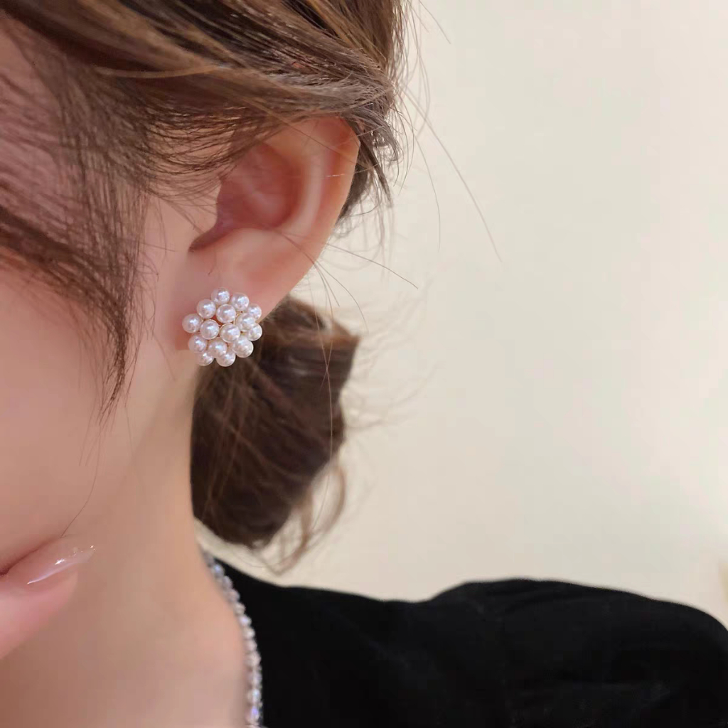 (Hello Girl)E47 Anting Jepit Wanita Style Korea Motif Pita  Mutiara Import