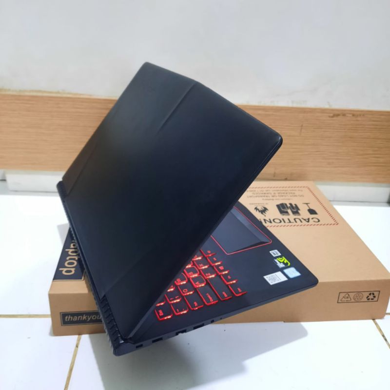 Laptop Lenovo Legion Y520 Core i7-7700HQ Ram 8Gb  Nvidia Geforce GTX 1050 4GB Keyboard Backlight, Super Gaming, Editing