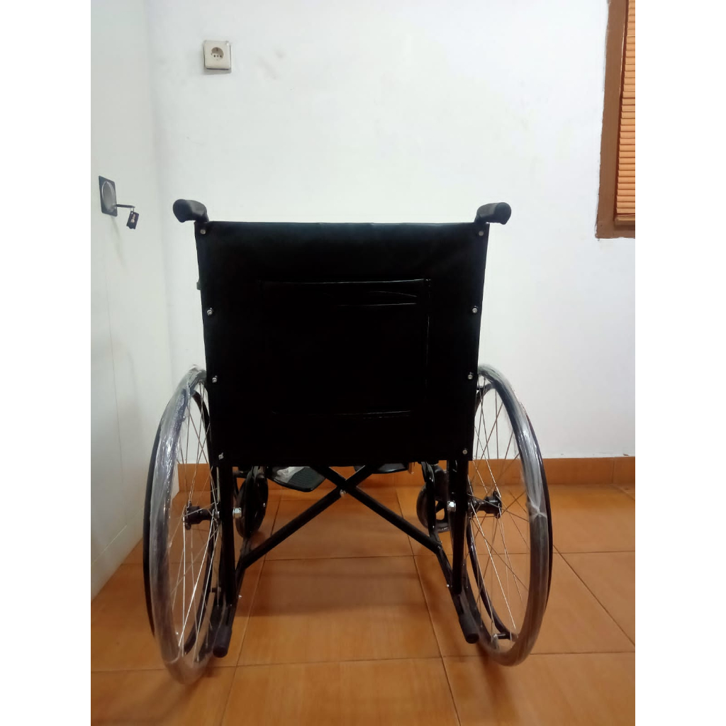 Kursi roda standar Juara JM 09 rumah sakit wheelchair murah besi tahan lama 65 cm kapasitas 100 kg