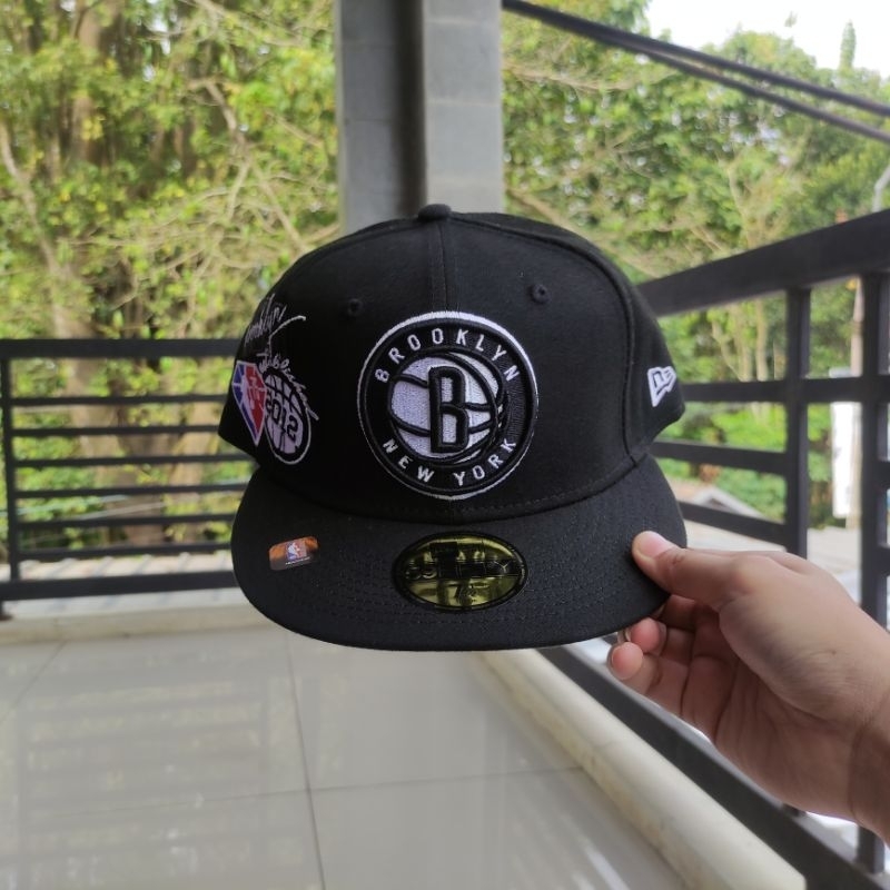 Topi New Era 59Fifty Fitted NBA Brooklyn Nets Back Half Black/White Cap