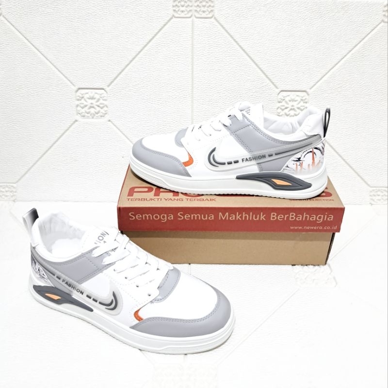 SNEAKERS PRIA SEPATU SPORT SEPATU CASUAL 40-44 ULURAN BESAR