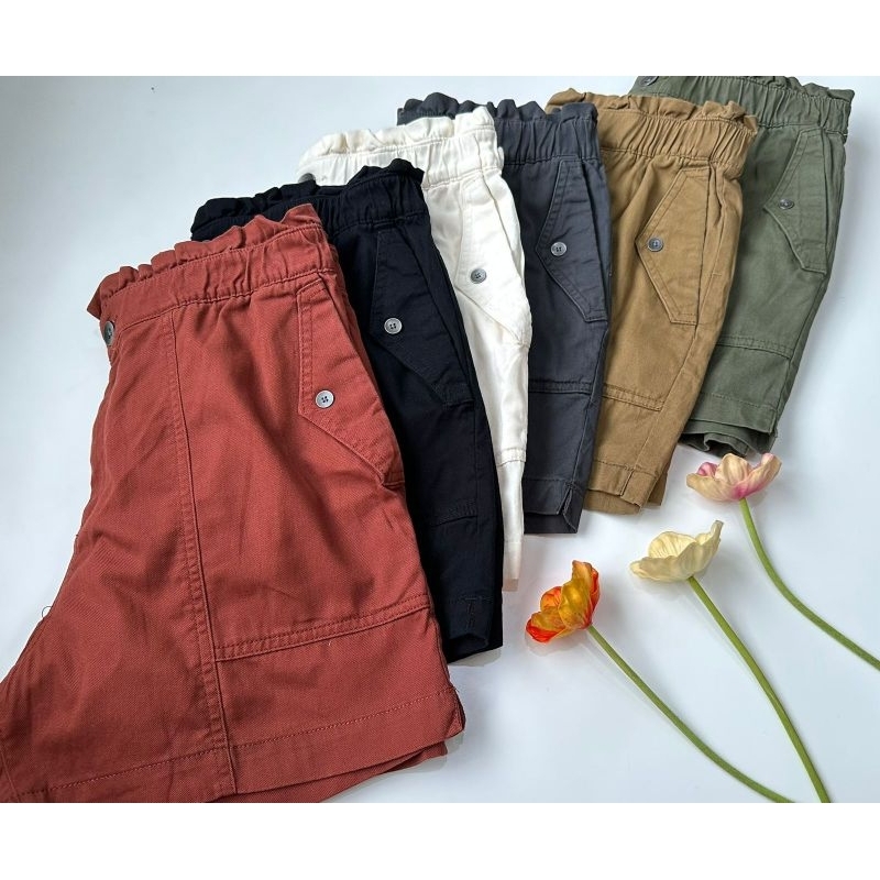 Old** button short pants