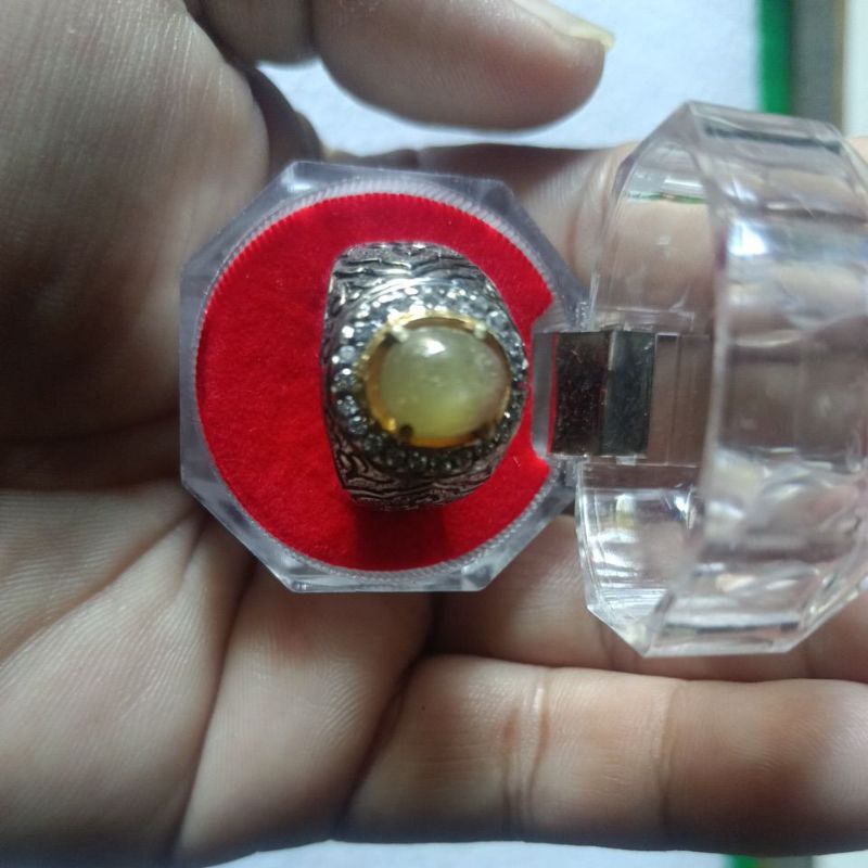 Cincin yellow safir plus memo CGL ring perak ukir