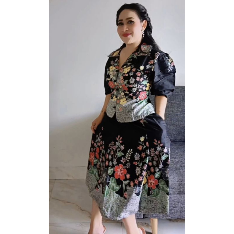 ONE SET BLACK  ROK BATIK BAJU BATIK