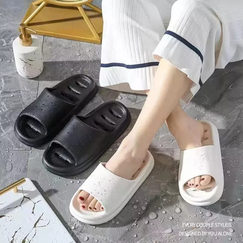 SHOEGALLERY TG1670 Sendal Kamar Mandi Anti Slip | Sandal anti licin | Anti Slip Sandal Kamar Mandi Outdoor Sepatu Wanita Sandal Perempuan | Sandal Rumah | Sandal toilet | Sandal kamar mandi anti licin | sandal lubang