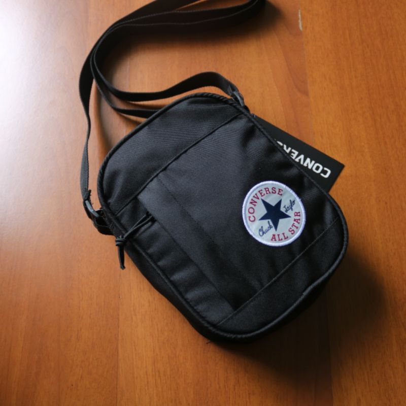 Tas Converse poly cross body slingbag black