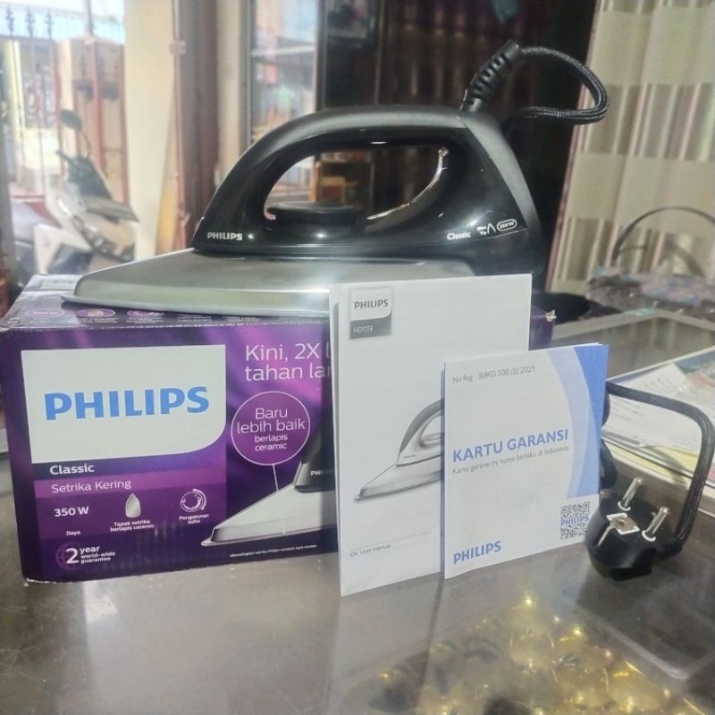 PHILIPS Setrika kering HD1173 Ceramic 4 Lapis Anti-Baret Anti-Lengket