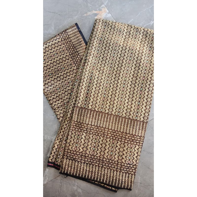 SONGKET TENUN LOMBOK SATU SET SELENDANG DENGAN WARNA YANG CANTIK