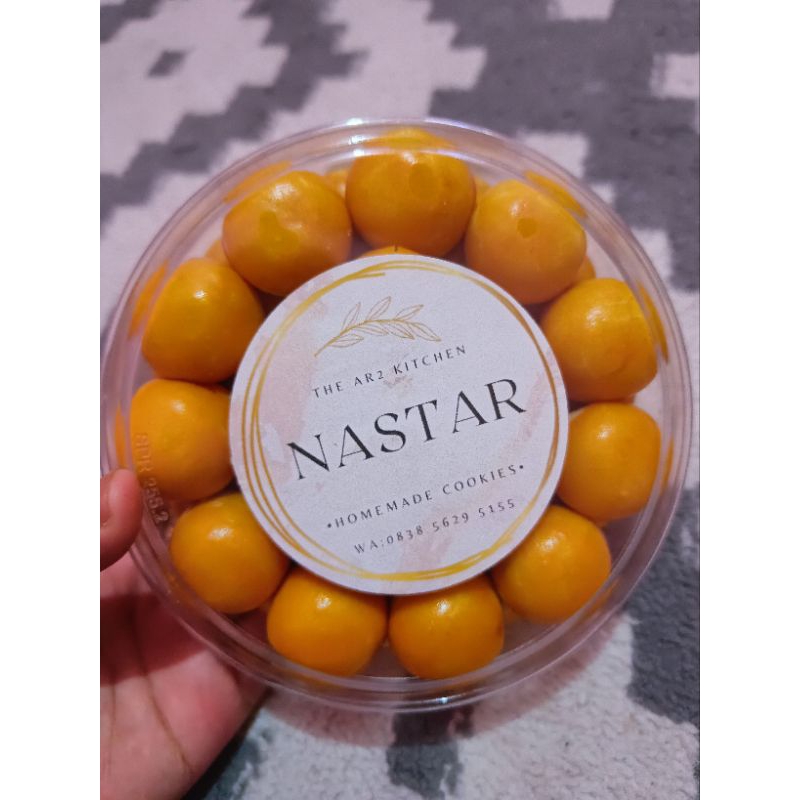 

BEST SELLER NASTAR PREMIUM SELAI NANAS HOMEMADE 250 GR 500 GR NASTAR LUMER KUE KERING MURAH KUE LEBARAN HAMPERS