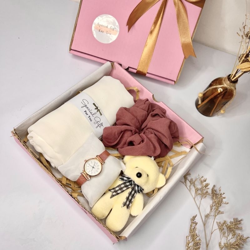 Hampers Hijab Jam Tangan | Kado Ulang Tahun Cewek | Kado Wisuda | Kado Pernikahan