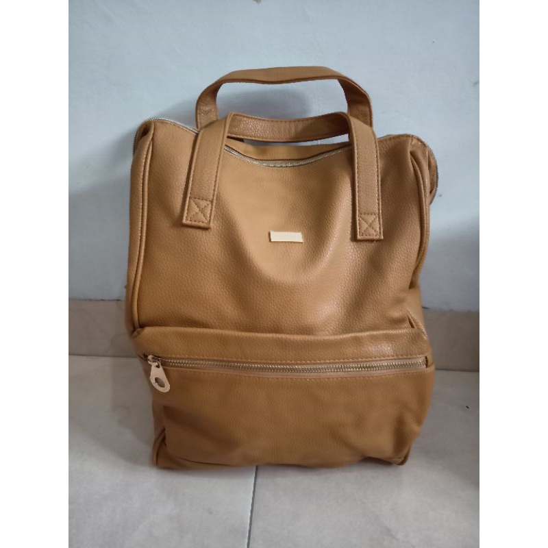 tas ransel merk oriflame