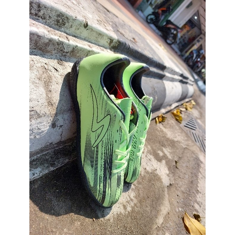 Sepatu Futsal Specs Elevation Zero IN