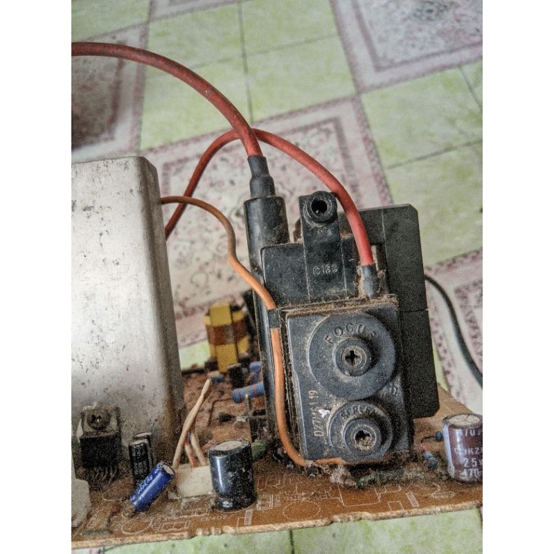 FBT TV POLYTRON TABUNG U-SLIM