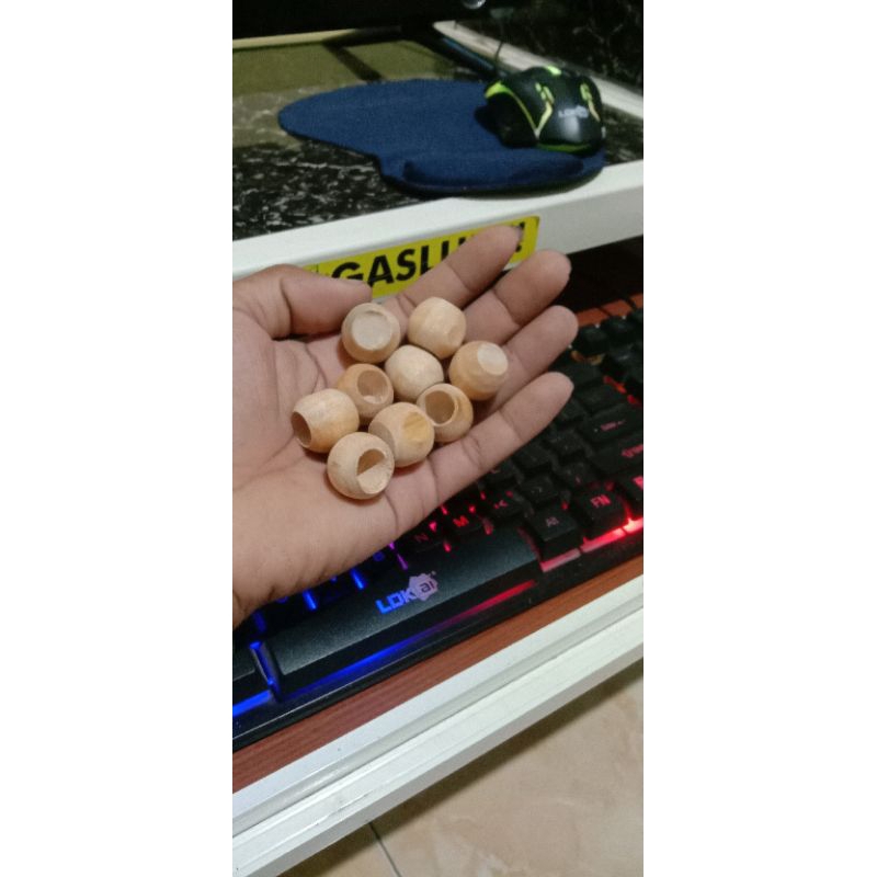 KAKI SANGKAR BULAT KAYU