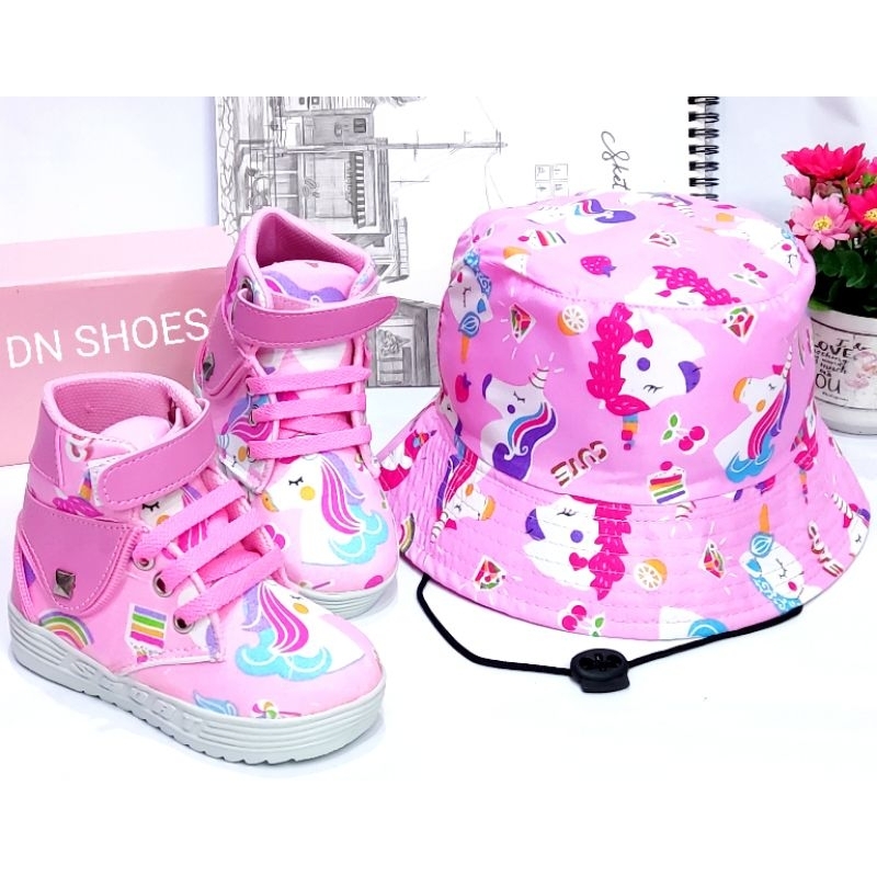 Paket Boots Anak Bucket Hat Anak Perempuan Paket Sepatu Tali Anak Topi Anak Lucu Motif Unicorn Pink Cute Murah Usia 1 - 7 Tahun