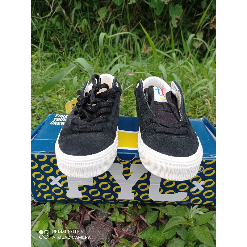 Sepatu FYC Slim Caven Single Black Suede White