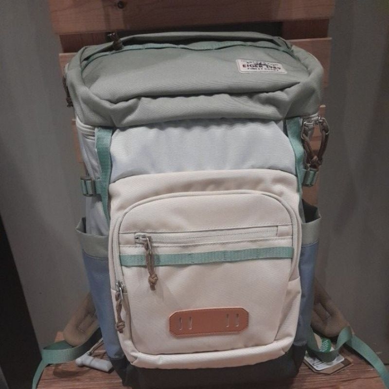 WEEKENDER PACK 22L