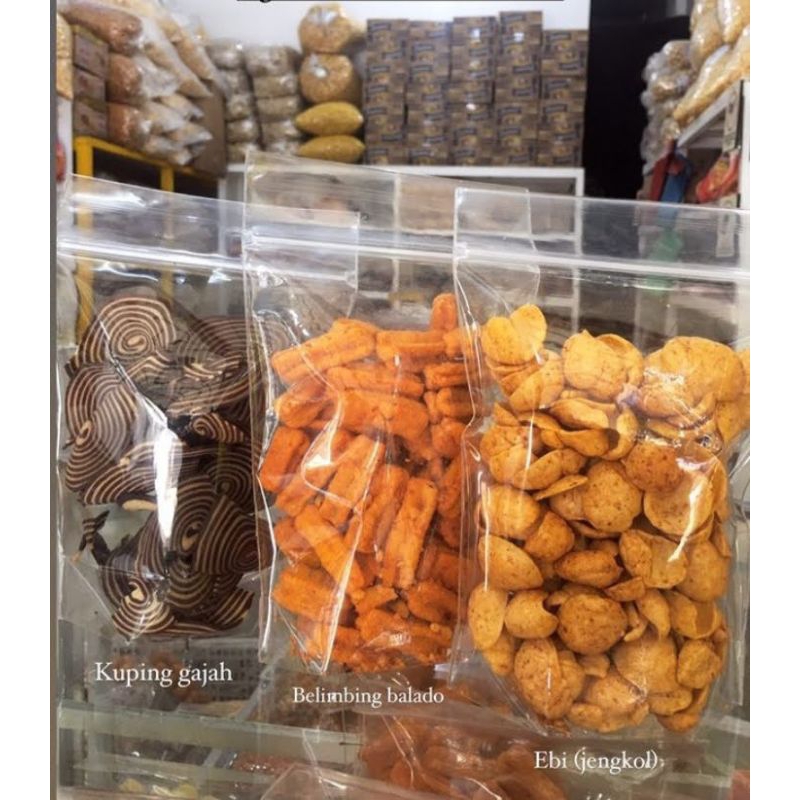 

Kerupuk Belimbing Balado