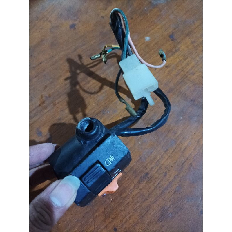 holder kiri Yamaha ALFA