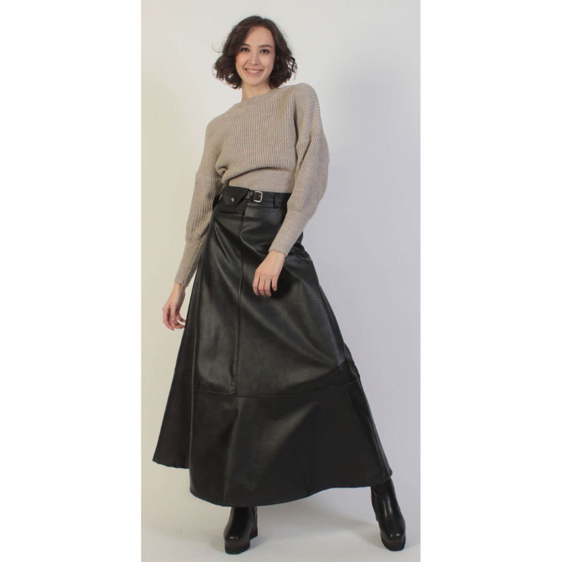 Rise’s Skirt Leather Brolly