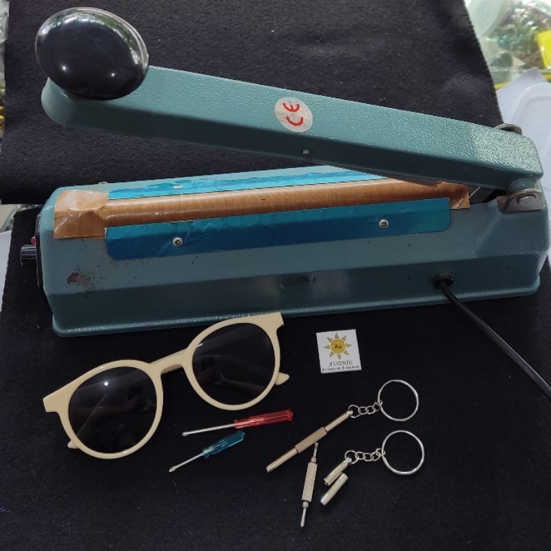 (Obeng 3in1) Obeng Mesin Sealer, Obeng Dompet, Obeng Tas, Obeng Kacamata