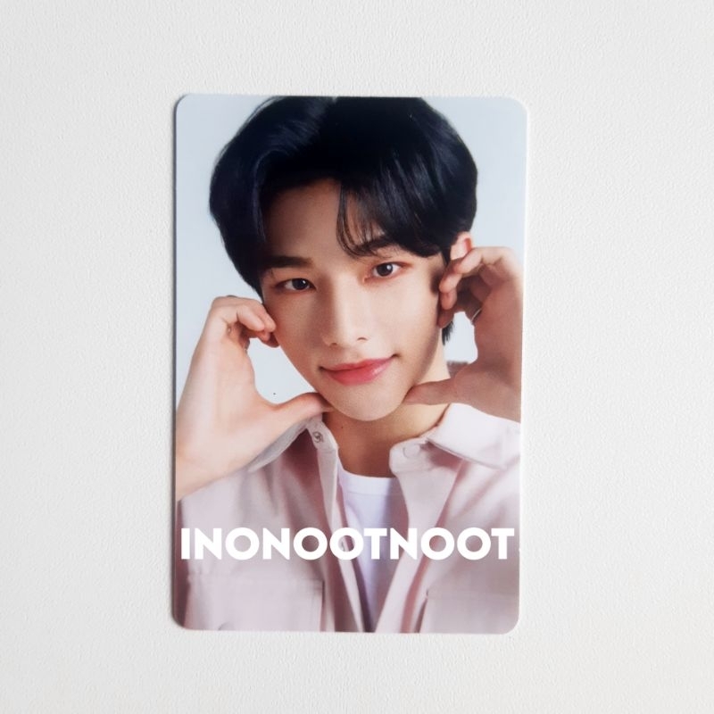 R8 NACIFIC HYUNJIN (A VERSION)