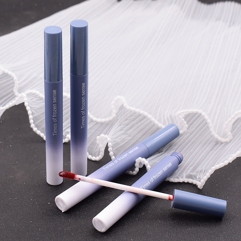 SVMY Lip Glaze Blue Matte Lipstick Moisturize your lips for a long time LA182